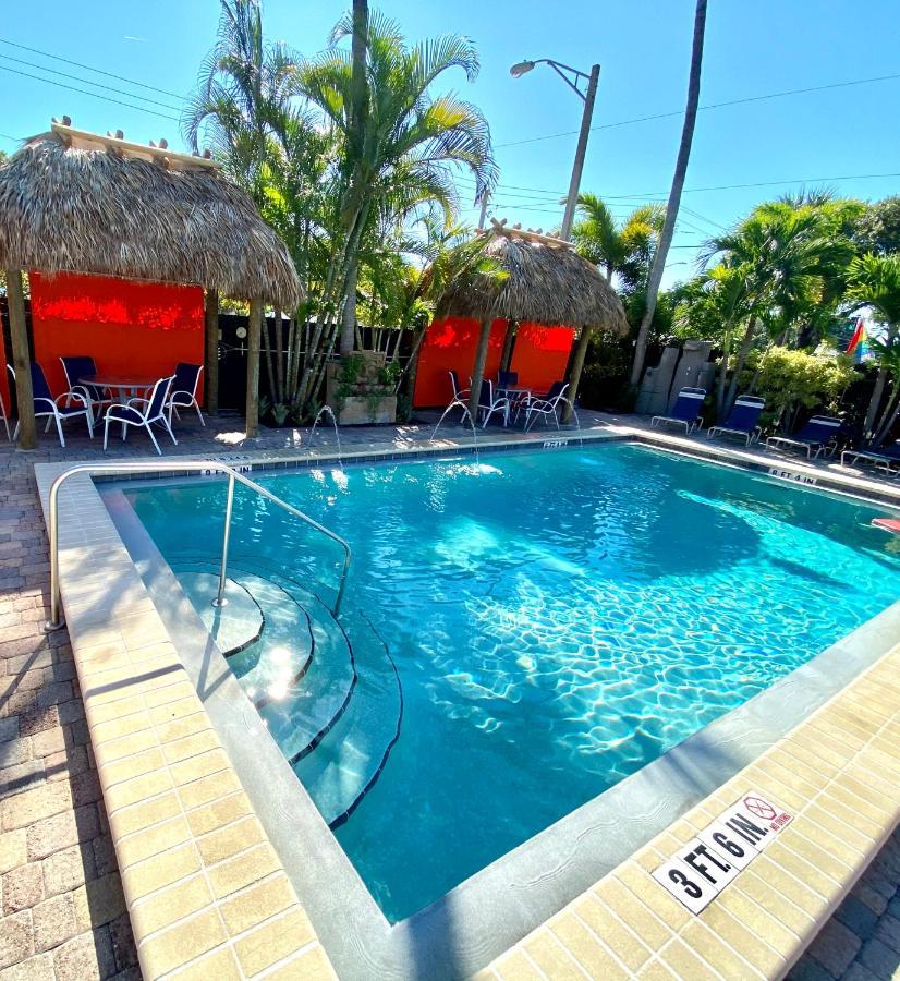 The Cabanas Guesthouse & Spa - Gay Resort Catering To Gay Men Fort Lauderdale Exterior photo